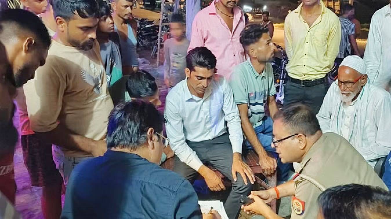 कार रोक लूट का प्रयास, बाइक सवारों ने की बरातियों से मारपीट