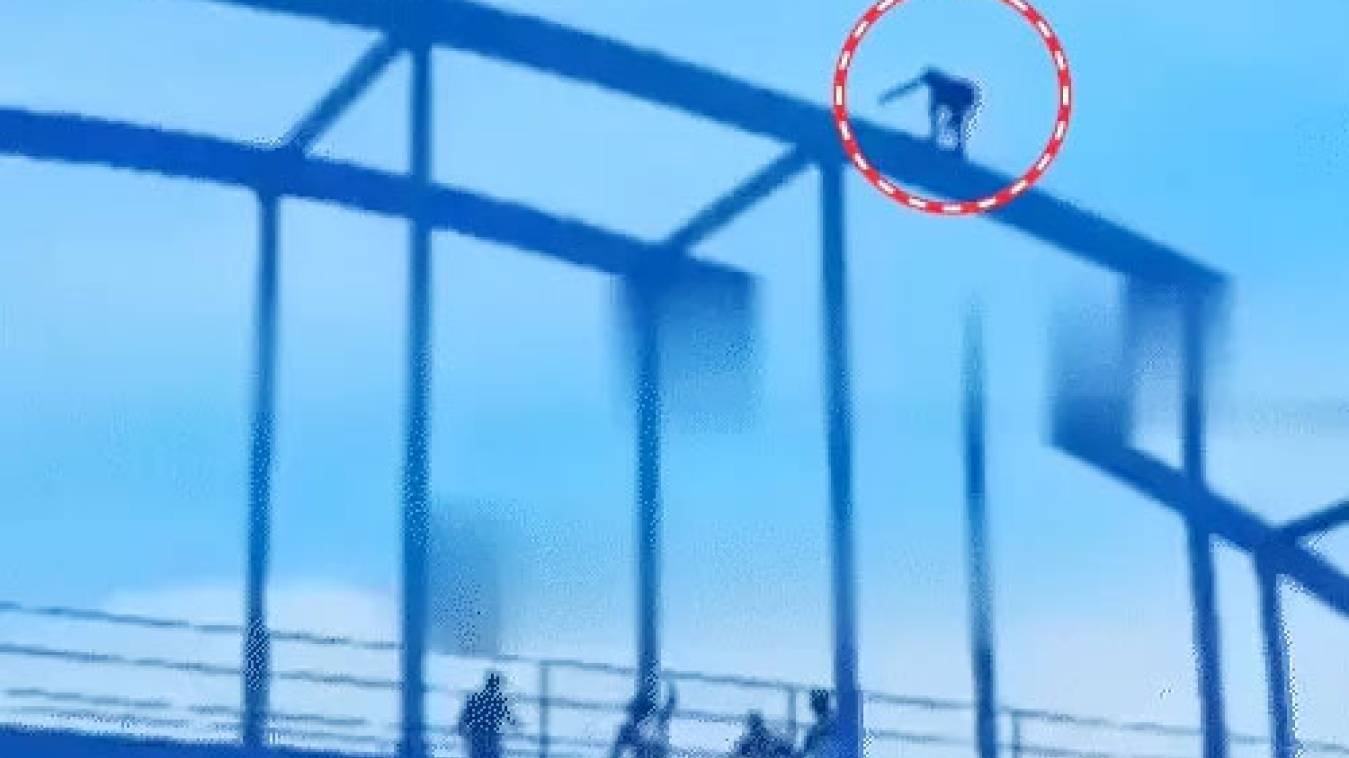 मॉब-लिंचिंग से बचने को ब्रिज से कूदा युवक, आखिर में कूदकर दी  जान 