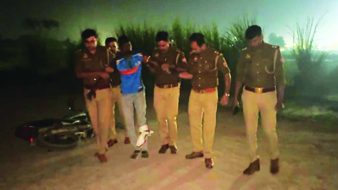  सुबह- सुबह तड़तड़ाई गोलियां