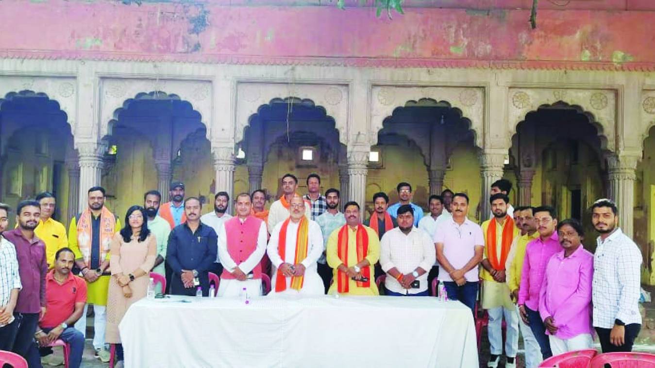 काशी के मंदिरों में गैर-हिंदुओं का प्रवेश हो वर्जित