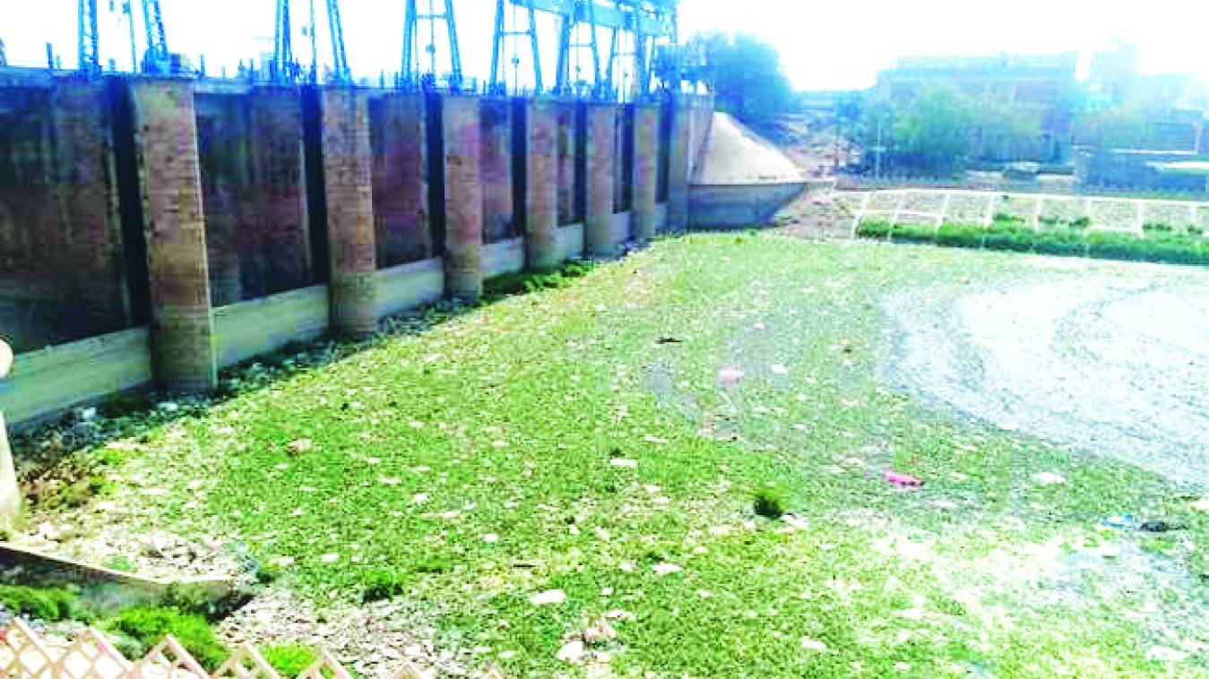 बदहाली पर सिसक रही सेकेंड रीवर लाइफ लाइन ‘वरुणा’