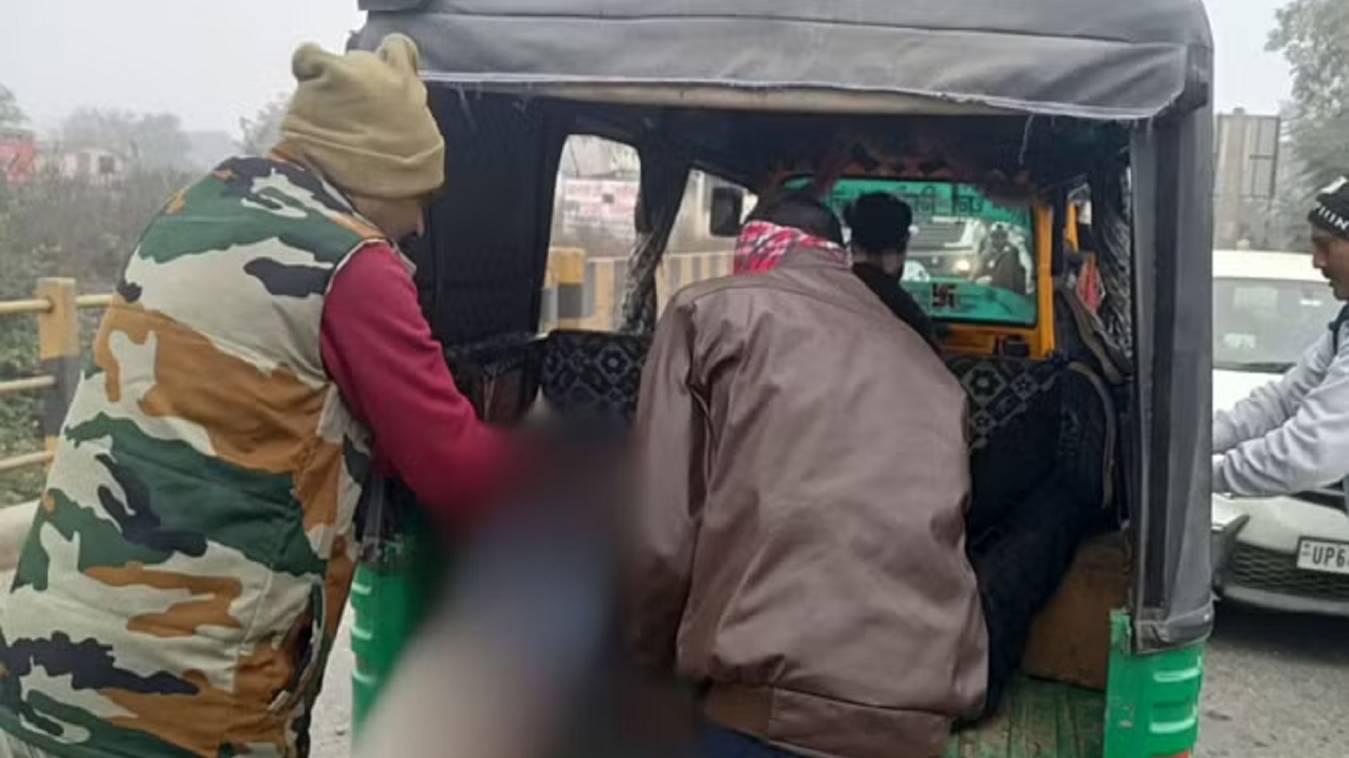 सोनभद्र में तेज रफ्तार ट्रक ने बाइक सवार को रौंदा, युवक के सिर के उड़ गए चिथड़े; हुई मौत