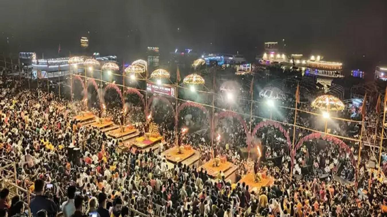 महाकुंभ स्‍नान के बाद अभी काशी न आएं श्रद्धालु, दशाश्‍वमेध घाट पर 5 फरवरी तक नहीं होगी गंगा आरती