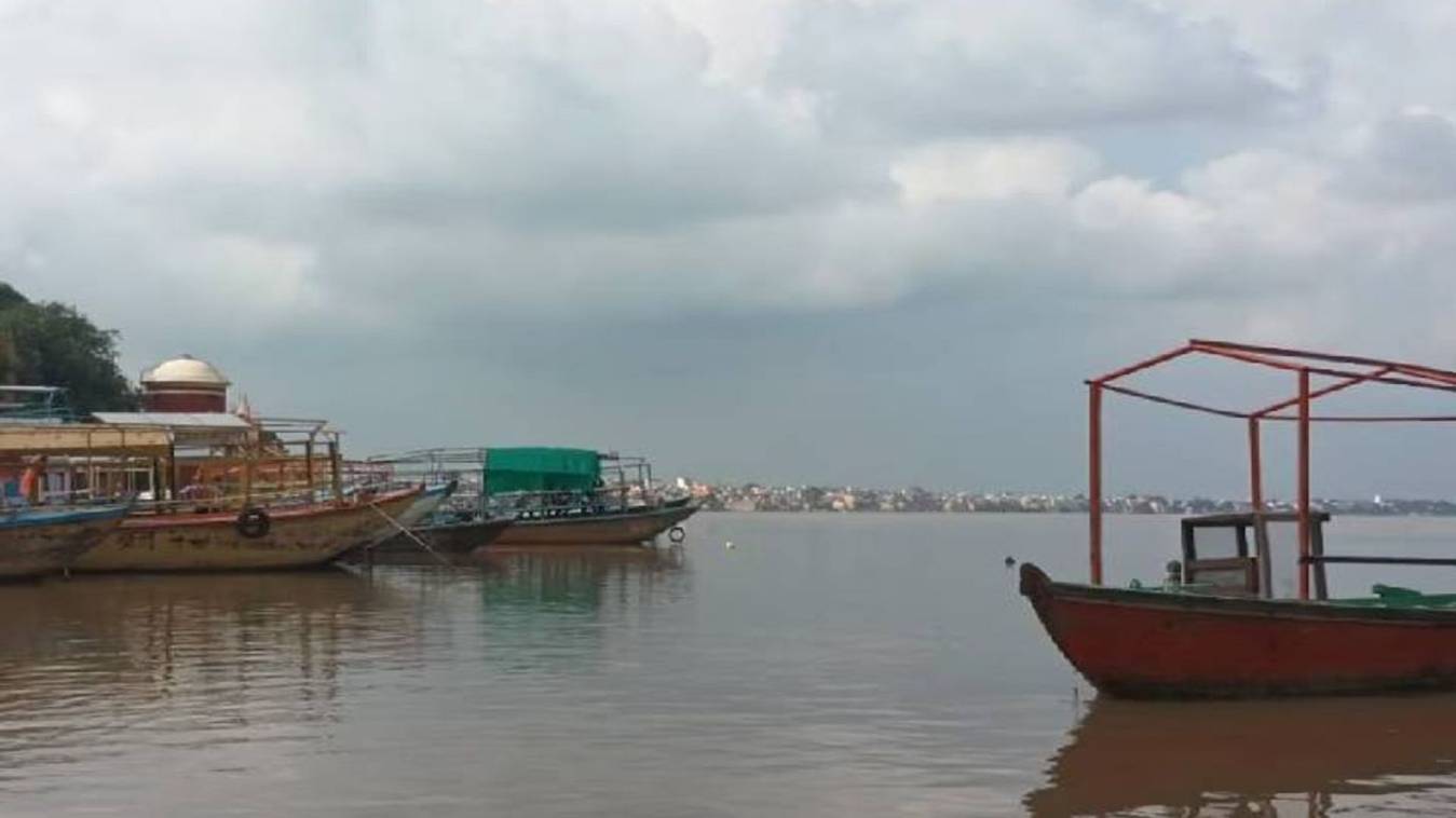 शाम छह बजे के बाद नौका संचालन बंद, DCP ने जारी हुआ निर्देश, कहा - बात नहीं मानने पर होगी सख्त कार्रवाई