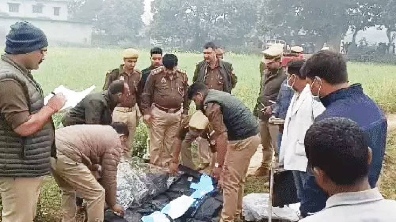 बस इतनी सी बात: और सनकी पोते ने दादा-दादी समेत 3 को दौड़ा-दौड़ाकर फावड़े से काट डाला