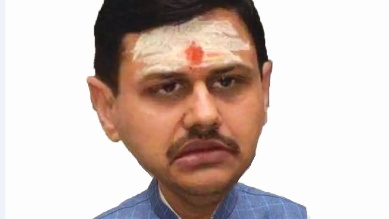 काशी के पंडितो को दिन में तारे दिखा रहे कौशल गुरु 