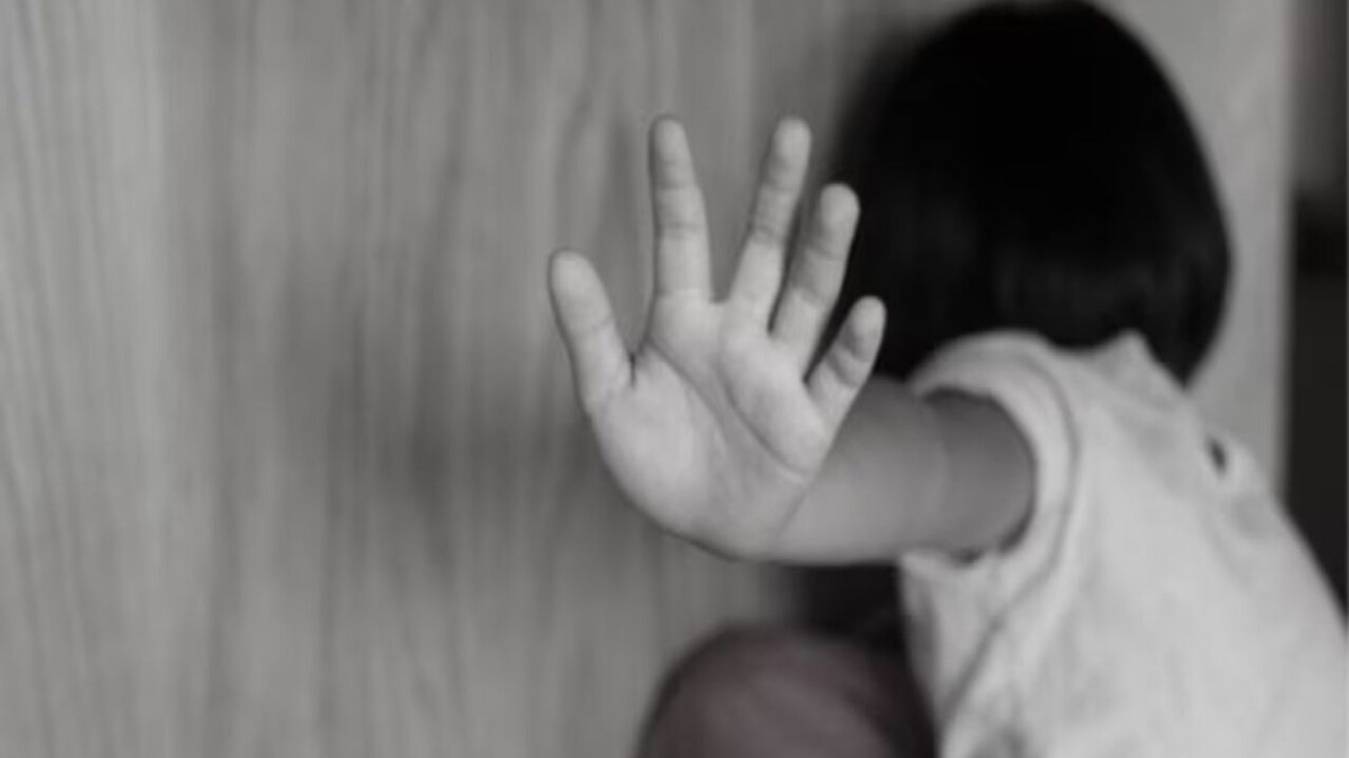 वाराणसी में डांस टीचर ने छात्रा के साथ किया दुष्कर्म का प्रयास,  पुलिस ने मुकदमा दर्ज कर जांच में जुटी