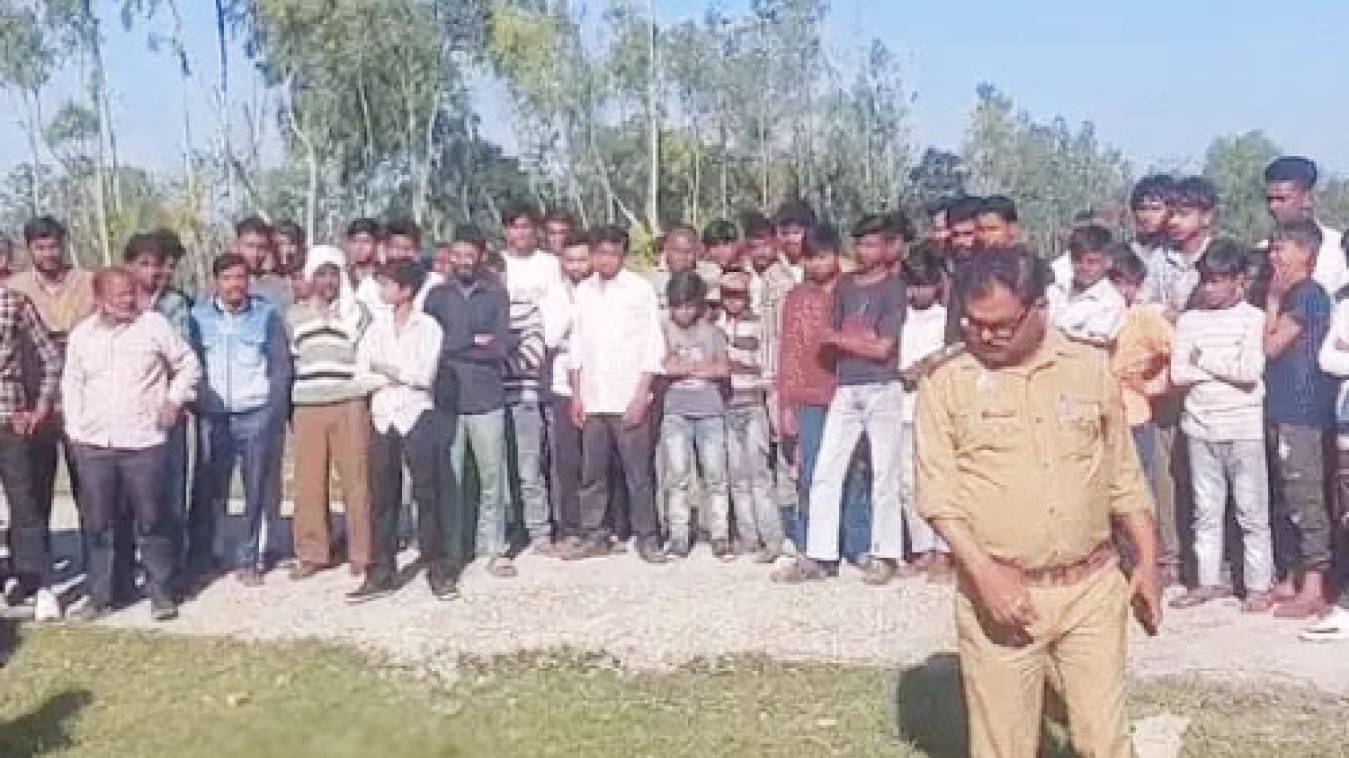  ईंट-पत्थर से कुचलकर युवक की हत्या