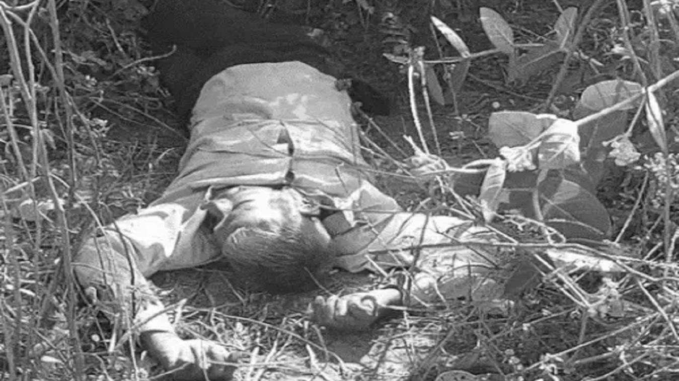 वाराणसी में खून से लथपथ गार्ड की मिली लाश, पुलिस शव की शिनाख्त कर जांच में जुटी