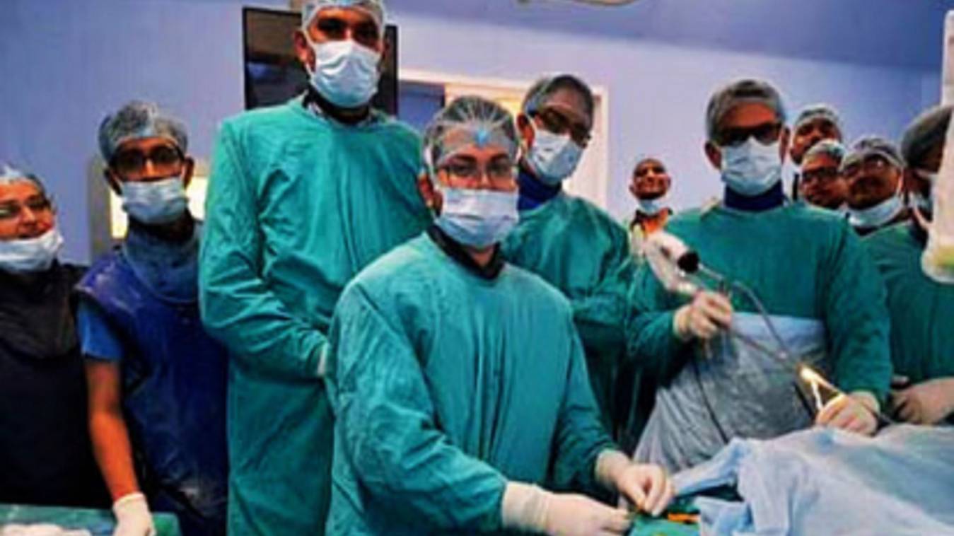 BHU अस्पताल में 9 माह के बच्चे की हुई जटिल सर्जरी, किडनी और पेशाब की थैली में थी पथरी