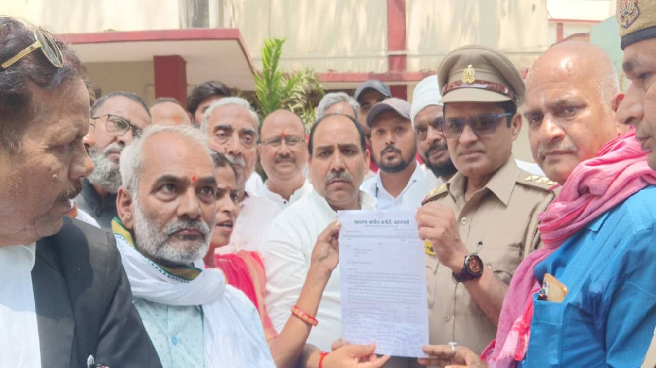 प्राइवेट स्कूलों की मनमानी के खिलाफ कांग्रेस का हल्लाबोल 