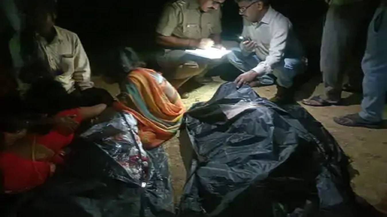  सोनभद्र में अज्ञात वाहन ने बाइक को मारी टक्कर, शादी का निमंत्रण देकर लौट रहे दो लोगों की मौत