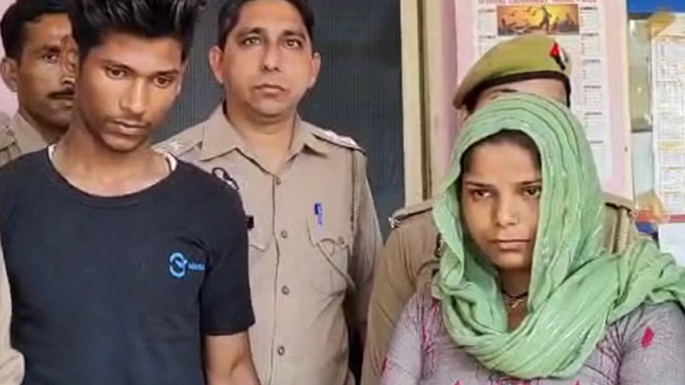 मेरठ में पत्नी ने पति का गला दबाकर की हत्या, फिर सांप से डसवाया, शरीर नीला नहीं पड़ने से शक, पोस्टमॉर्टम में हुआ खुलासा 