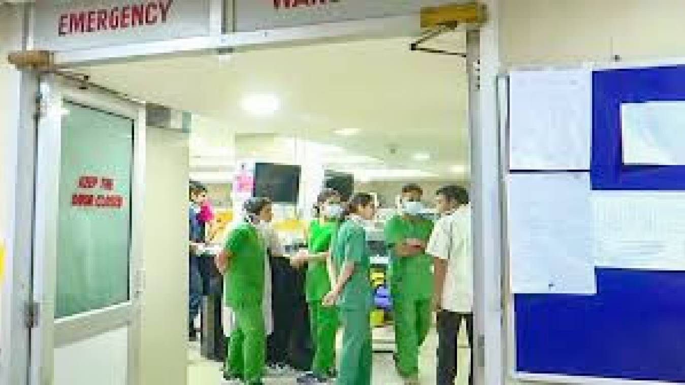 12वीं में फेल होने पर छात्रा ने पिया विषाक्त पदार्थ... हालत नाजुक