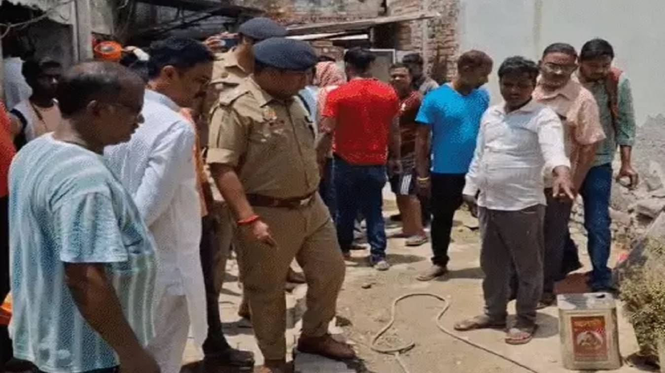 वाराणसी में दर्दनाक हादसा: पिता-बेटे और बहू करंट की चपेट में आने से मौत, परिवार में मचा कोहराम 