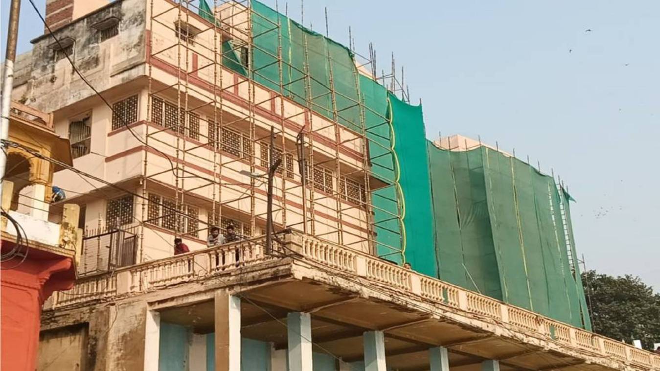 तो क्या गंगा किनारे मिलेगी अब सबको निर्माण की छूट ?