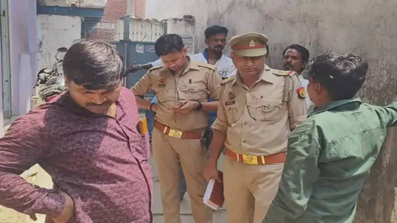 वाराणसी में घर मे मिली अधेड़ की लाश, जांच में जुटी पुलिस