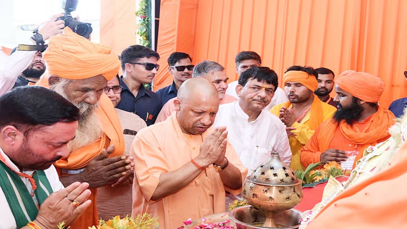 संत रविदास ने किया था सामाजिक कुरीतियों पर वार, समाज को दी नई चेतना: सीएम योगी  