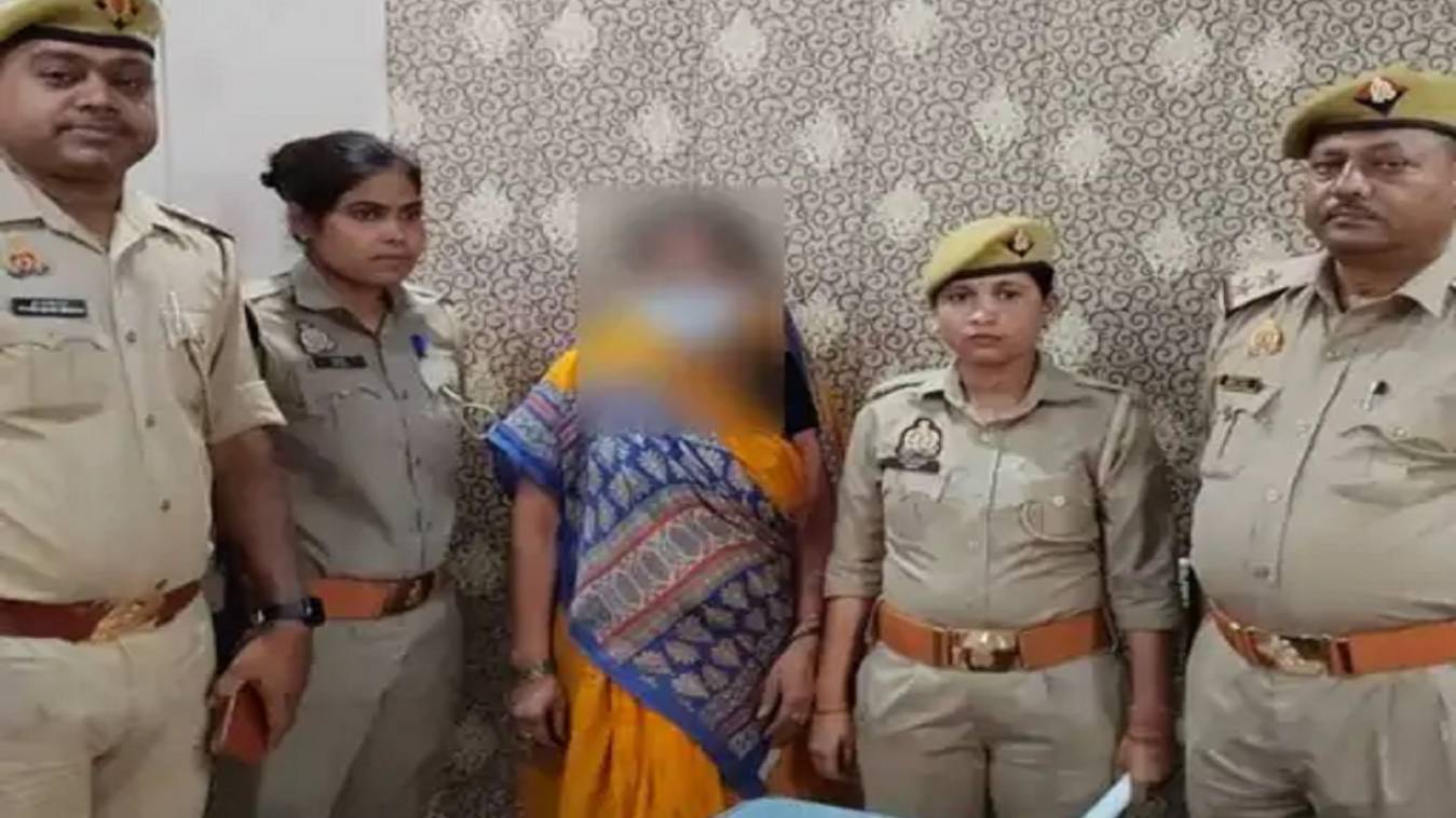 वाराणसी में पांच करोड़ रुपये की धोखाधड़ी में निदेशक की पत्नी गिरफ्तार, यस बैंक मैनेजर से साठगांठ कर खातों में भेजे रुपए