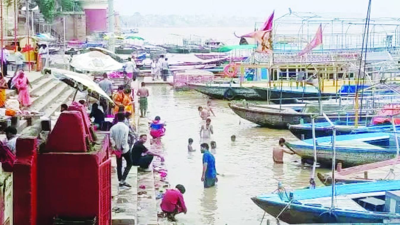 सावन से पहले खतरनाक स्तर पर गंगा का जलस्तर