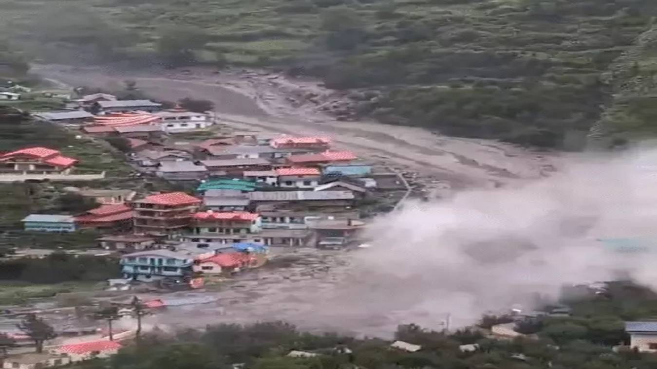 उत्तराखंड के धराली में बादल फटने से भारी तबाही, सैलाब से हाहाकार; गांव बहा:कई घर मलबे में दबे; रेस्क्यू के लिए पहुंची आर्मी 