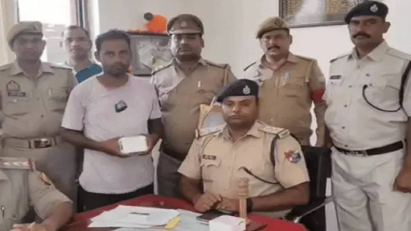 वाराणसी कैंट रेलवे स्टेशन पर बम की झूठी सूचना देने वाला आरोपी गिरफ्तार, कॉल पर बोला था ब्लास्ट हो गया...मदद करिए