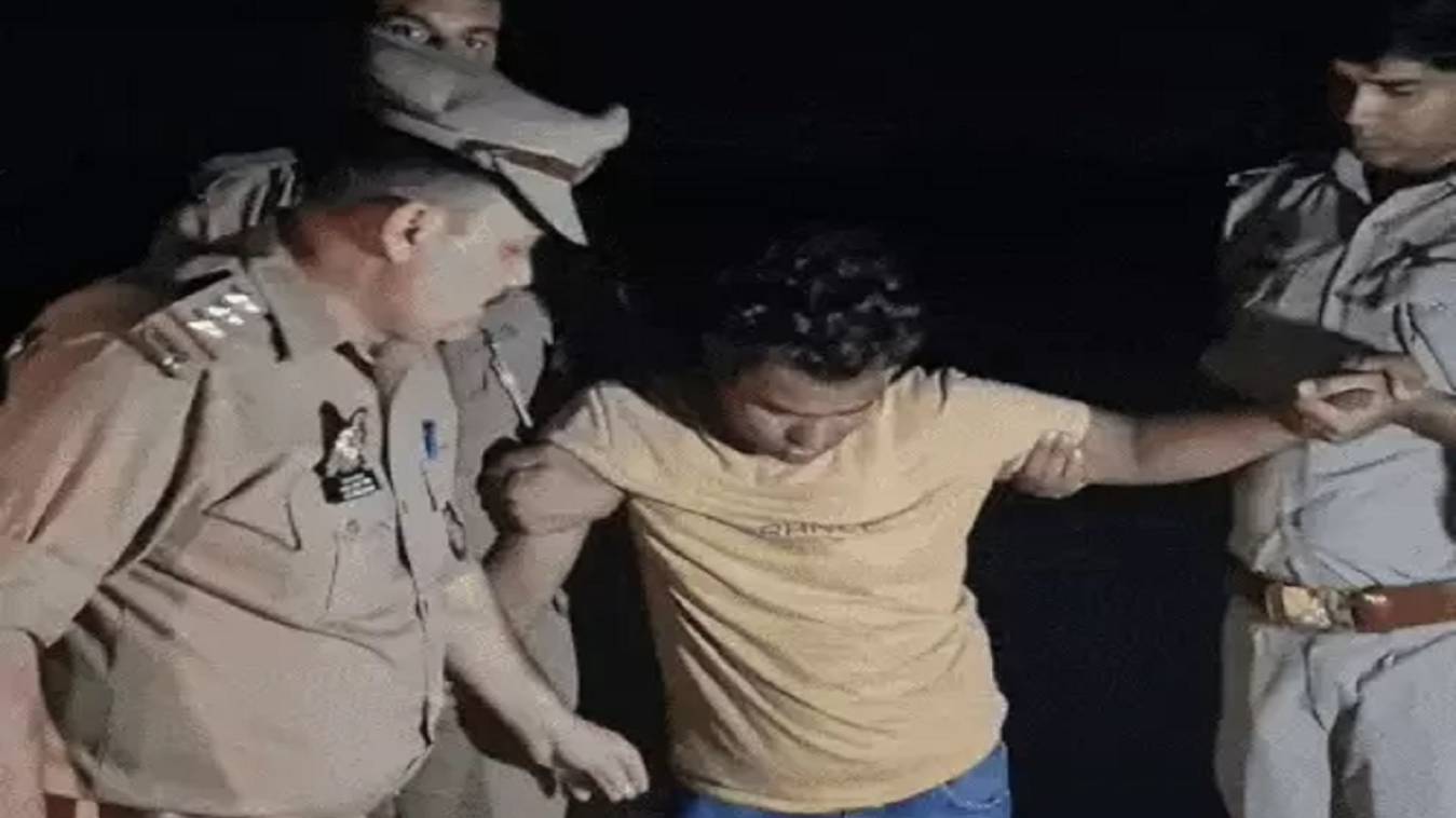 पुल‍िस मुठभेड़ में  25 हजार का इनामी पशु तस्कर गिरफ्तार, बिहार से बंगाल तक फैला है तस्करों का नेटवर्क