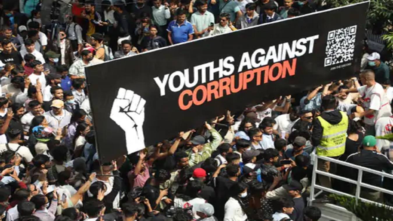 सोशल मीडिया ऐप पर पाबंदी के बाद नेपाल मे बवाल, कर्फ्यू  लागू 