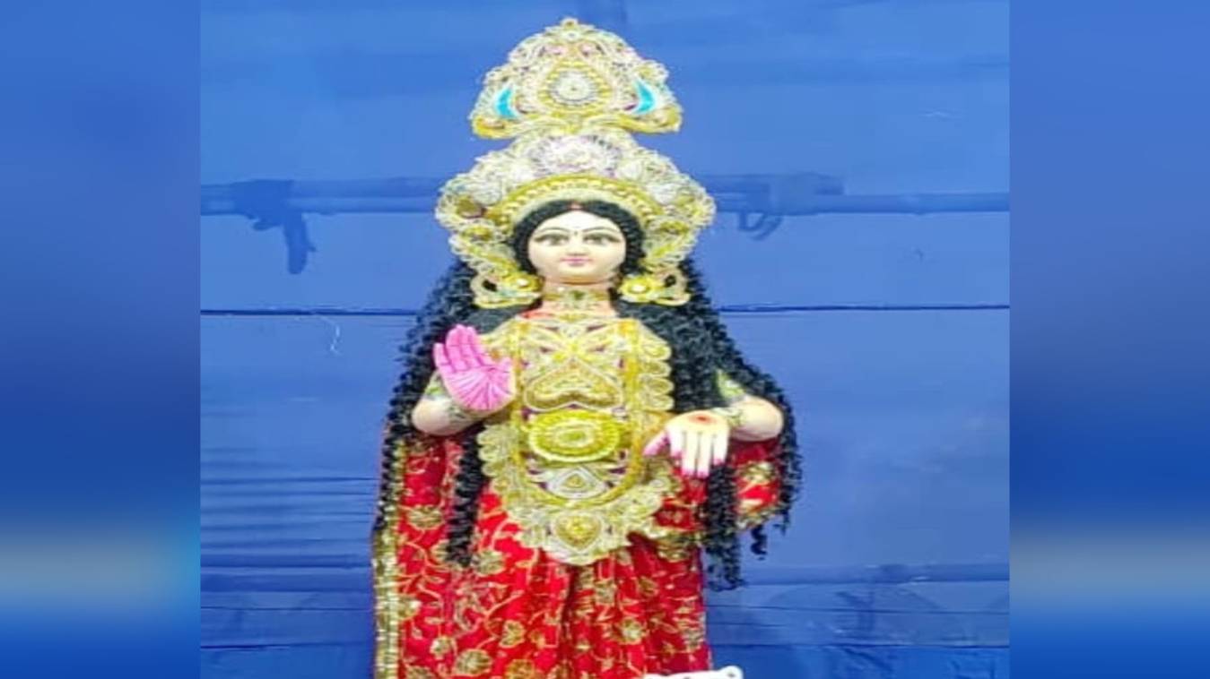 बंग समाज के पंडालों में हुई कोजागरी पूजा