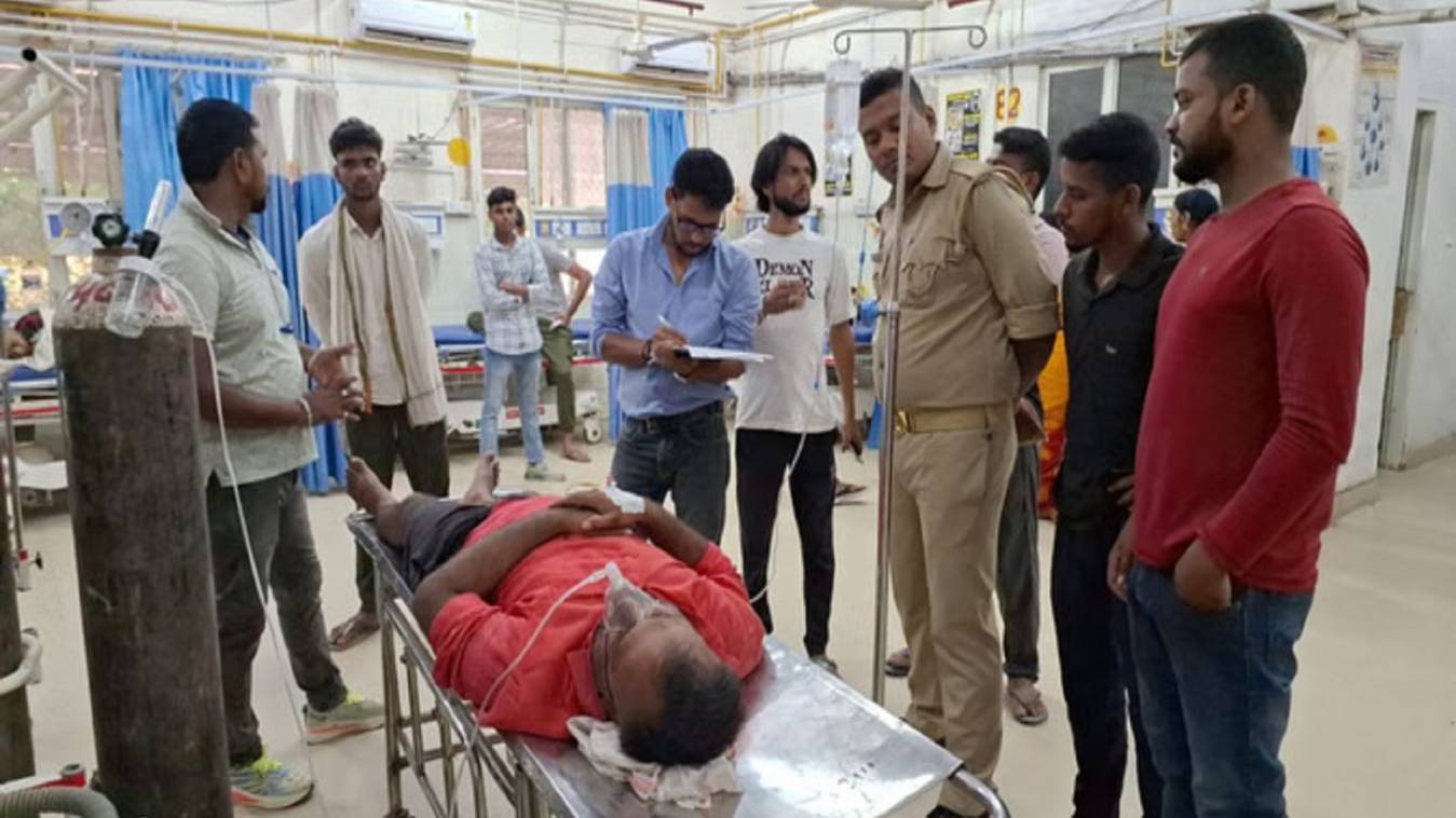 गाजीपुर में पुरानी रंजिश में युवक को मारी गोली, बरसाए लाठी-डंडे; तोड़ा हाथ 