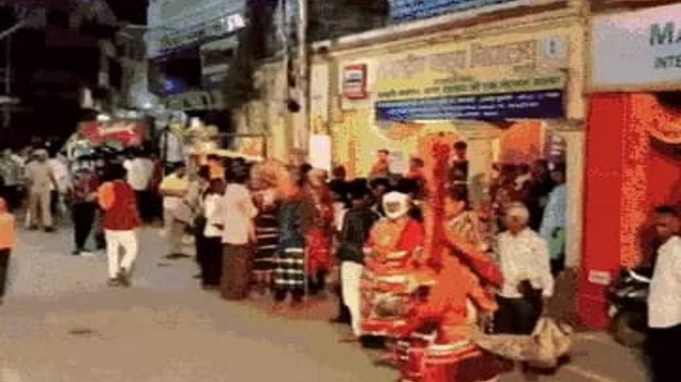 धूमधाम से निकली जैतपुरा की नक्कटैया