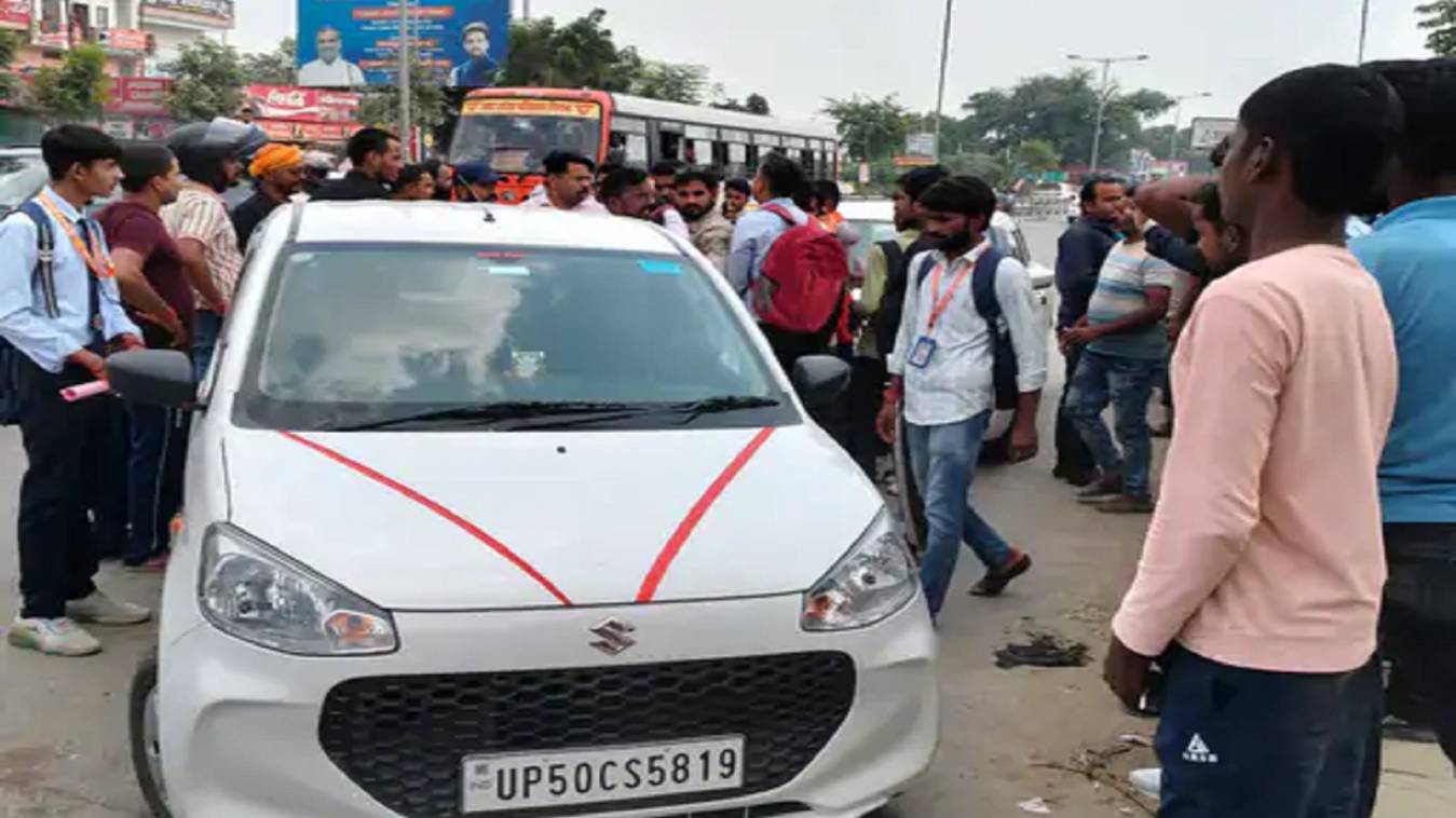 बाबतपुर नहर पुलिया पर दो कार सवारों में भिड़ंत, ओवरटेक को लेकर हुई मारपीट