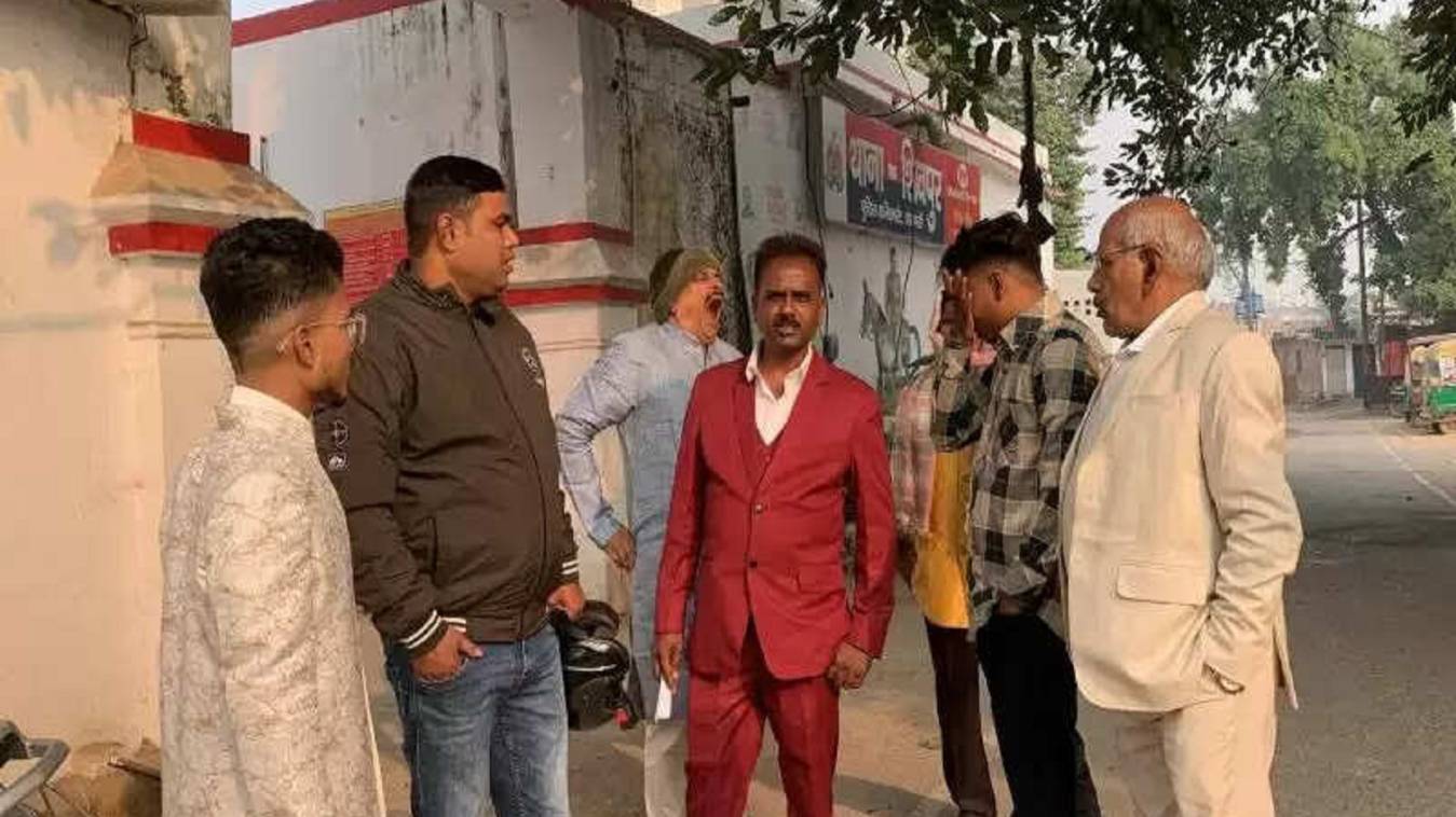 दहेज मांग पर दुल्हन ने मंडप में ही तोड़ी शादी, अपमान से आहत दुल्हन ने मंच पर ही लिया शादी तोड़ने का फैसला