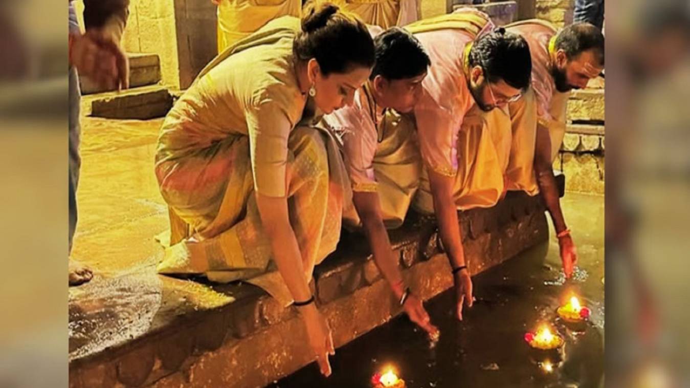 कंगना रनौत का काशी दौरा: बाबा विश्वनाथ के दरबार किया पूजा, गंगा तट पर दीपदान कर धर्मेंद्र को दी श्रद्धांजलि