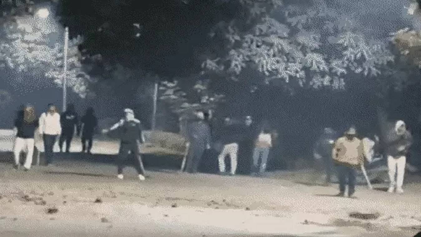 BHU में आधी रात बवाल: छात्रों-सुरक्षाकर्मियों में कहासुनी से शुरू हुआ विवाद, पत्थरबाजी तक पहुंचा; दो युवक गिरफ्तार