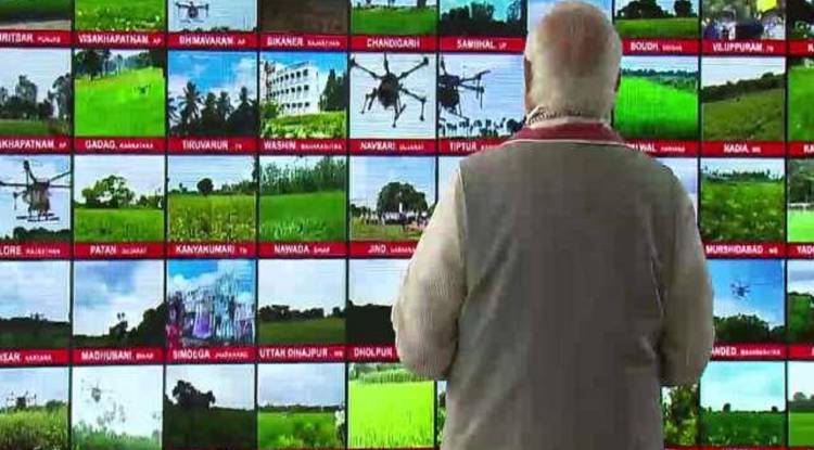 पीएम मोदी ने किया 100 'किसान ड्रोन' का उद्घाटन, बोले- कृषि क्षेत्र का नया अध्याय शुरू 