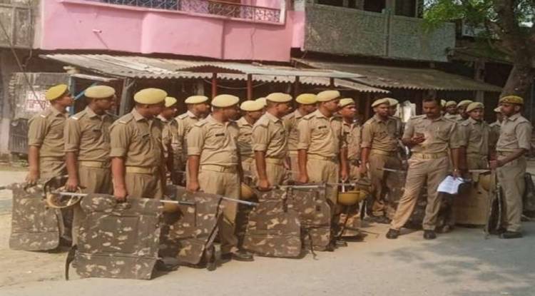 जौनपुर में पहलवान की हत्या के बाद बवाल: दूसरे दिन भी बंद रही दुकानें, तोड़-फोड़ के मामले में ग्राम प्रधान सहित चार गिरफ्तार