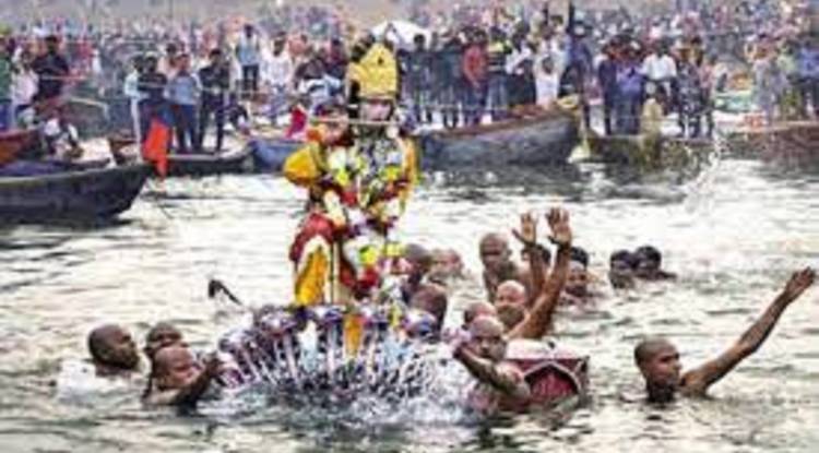 वाराणसी: तुलसीघाट पर नाग नथैया लीला 29 की शाम होगा आयोजित, बढ़े जल स्‍तर के कारण लोगों को होगी दिक्‍कत