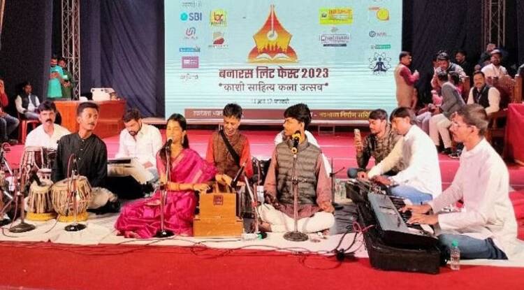 काशी साहित्य कला उत्सव में मैथिली ठाकुर की कव्वाली सुन मुग्ध हुआ BHU, भजन और सूफी संगीत पर झूम उठे छात्र