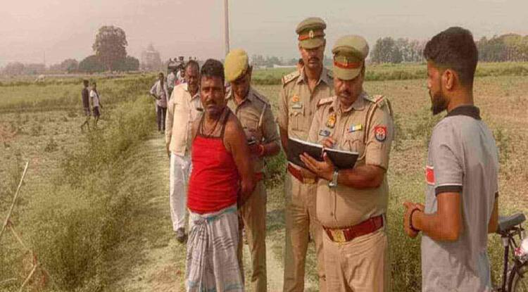 Varanasi: हत्या कर खेत में फेंका मिला युवक का शव, इलाके में सनसनी