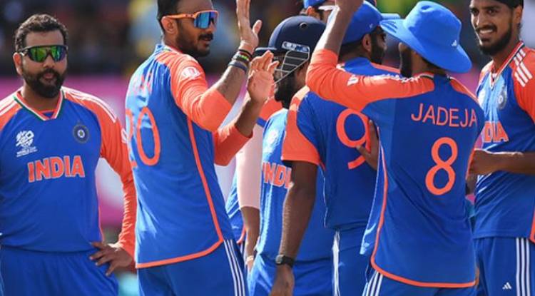 टी-20 विश्व कप: भारतीय स्पिनरों के आगे इंग्लैंड ने टेके घुटने, फाइनल में पहुंचा भारत