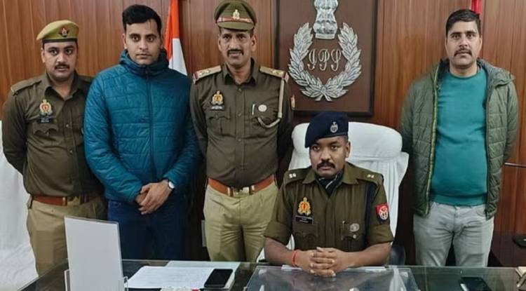 Varanasi Kidnapping News: सीमेंट कारोबारी के बेटे ने खुद ही रची थी अपहरण की साजिश, पिता को मैसेज कर 30 लाख की मांगी थी फिरौती