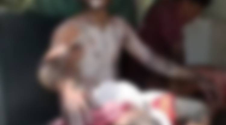 एसिड गिरने से तीन युवक झुलसे, डिग्गी में रखा था केमिकल