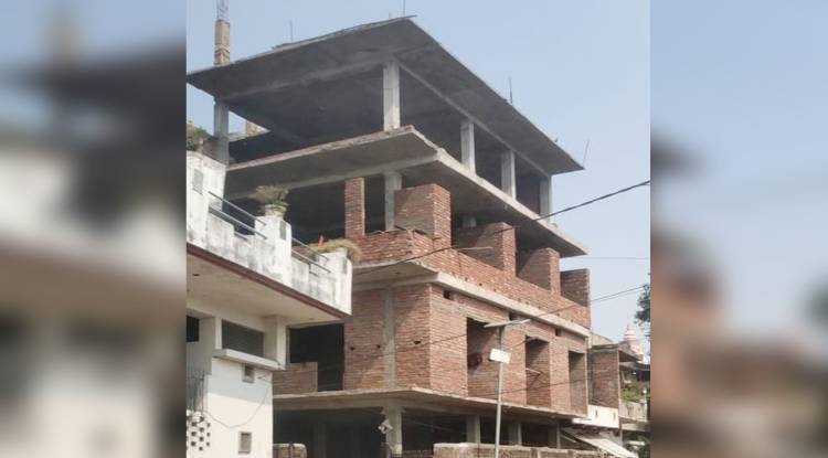 भ्रष्ट जोनल अफसर ने किया गंगा तट को भी नीलाम !