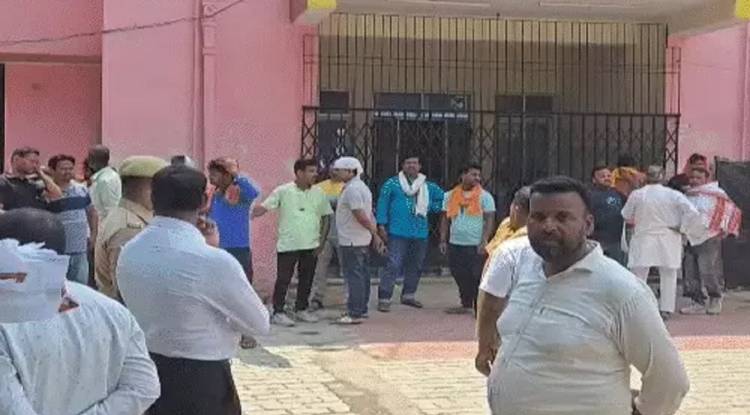 वाराणसी के सीपी आवास पर होमगार्ड ने लगाई फांसी