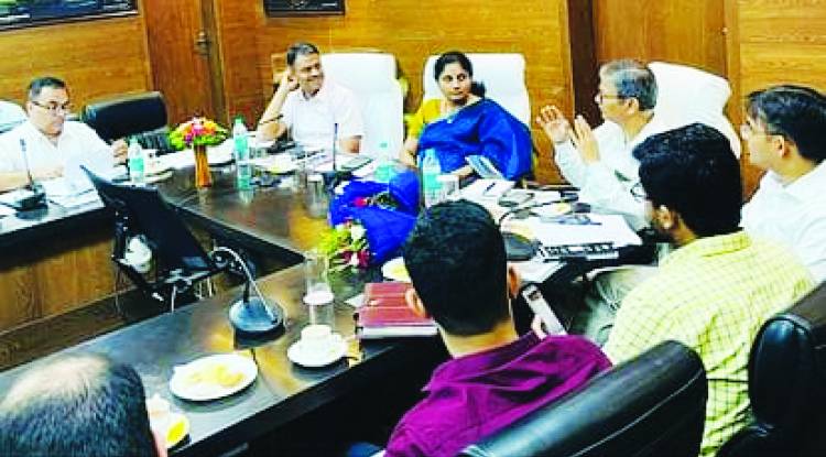 काशी को विश्वस्तरीय स्थल के रूप में विकसित करें