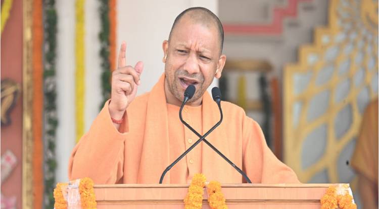 दो दिवसीय दौरे पर आज काशी पहुंचेंगे सीएम योगी, शिवभक्तों के लिए की गईं तैयारियों का लेंगे जायजा