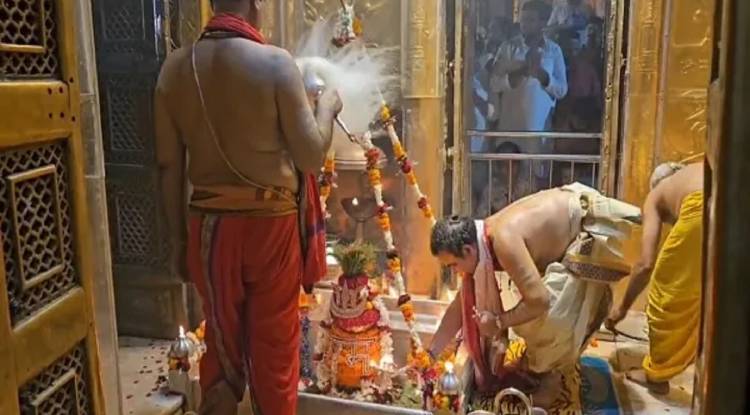 Sawan Somwar 2025:  सावन के दूसरे सोमवार पर काशी विश्वनाथ धाम में  उमड़े श्रद्धालु,  दो लाख भक्तों ने किए दर्शन
