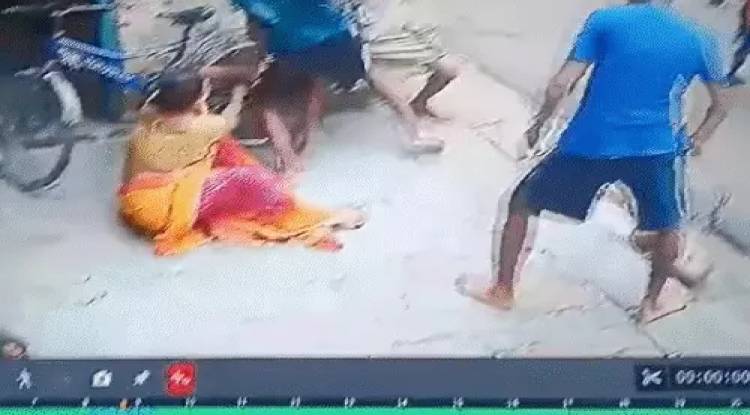 वाराणसी में साइकिल गिरने पर खूनी विवाद: भतीजों ने चाचा को पटककर मार डाला, चचेरे भाई को भी पीटा; दोनों गिरफ्तार