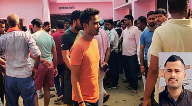  आजमगढ़ में शादीशुदा प्रेमिका से मिलने गए PWD के क्लर्क की मौत, परिजनों ने जताई हत्या की आशंका